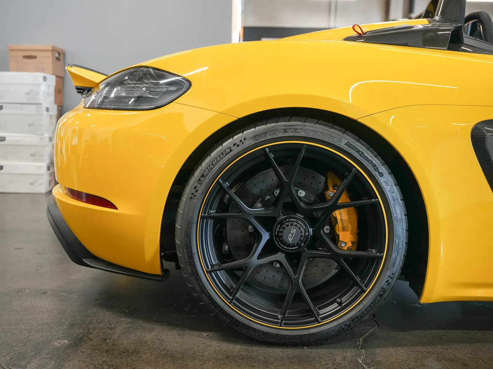 2025 Porsche 718 Spyder RS Weissach