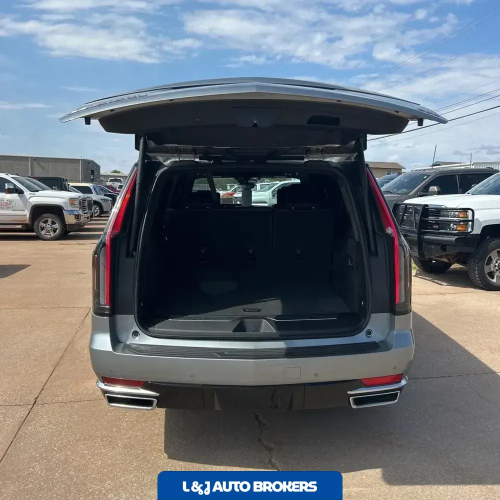 2024 Cadillac Escalade ESV Premium Luxury Platinum