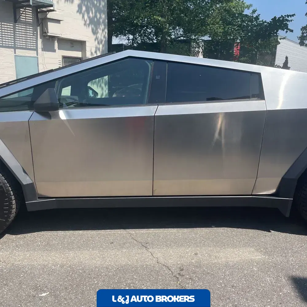 2024 Tesla Cybertruck CyberBeast