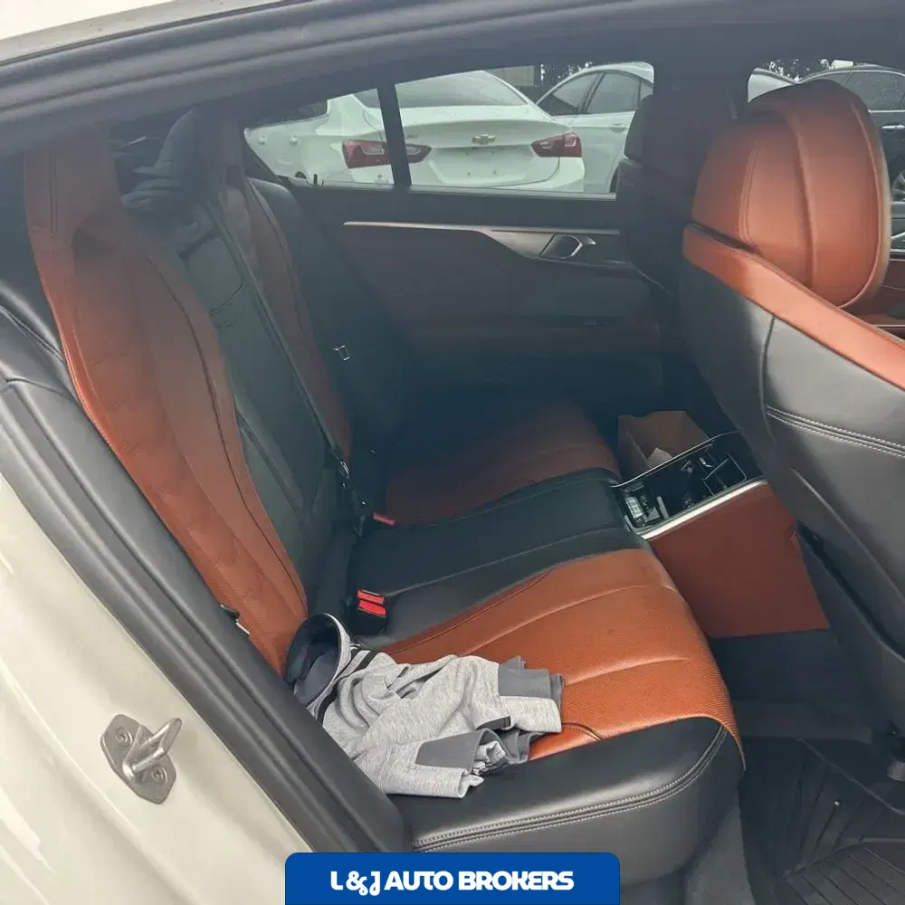 2023 BMW 8-Series 840xi Grn Coupe