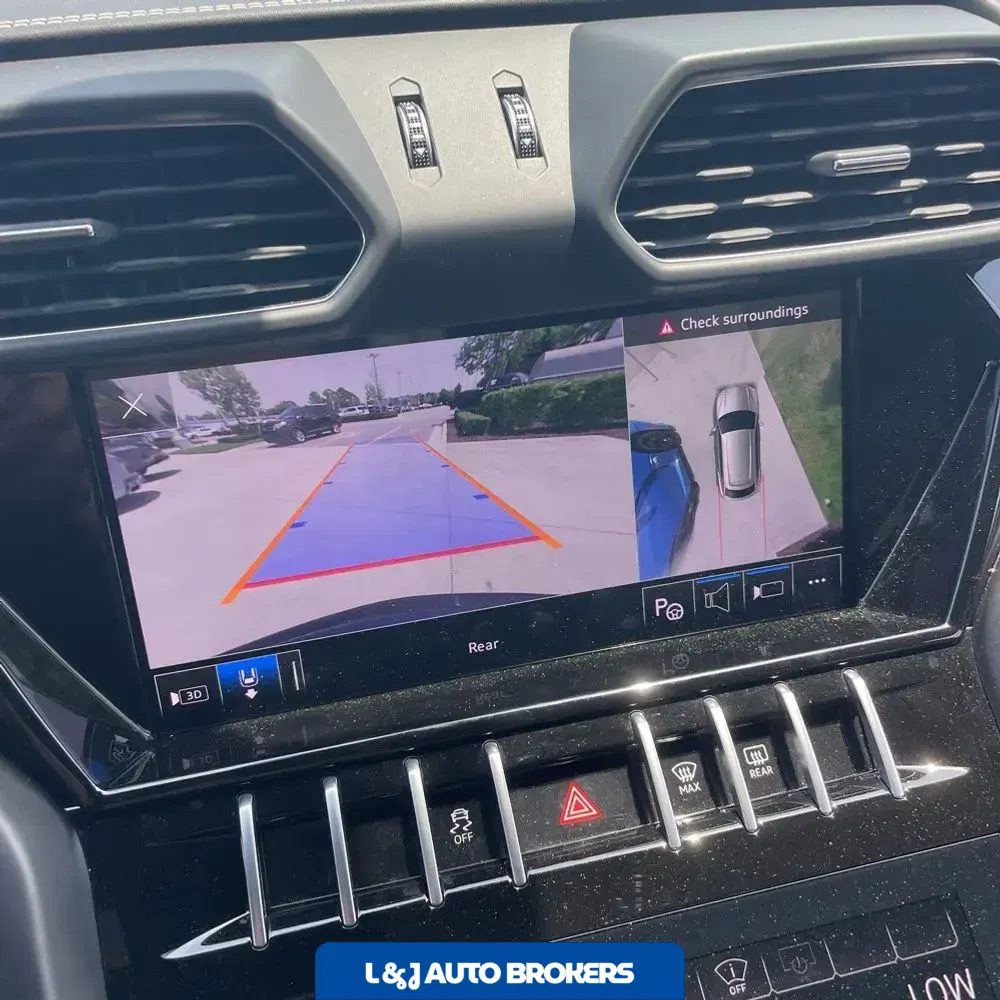 2022 Lamborghini Urus Base