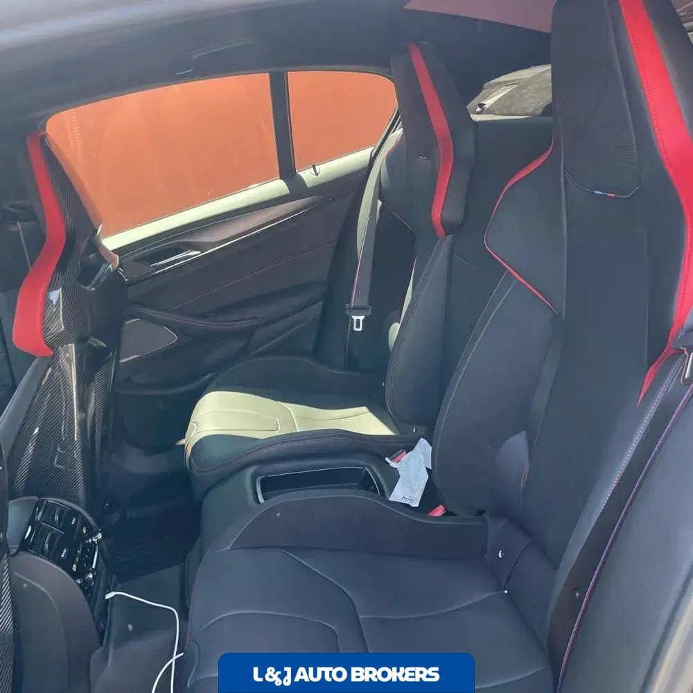 2022 BMW M5 CS