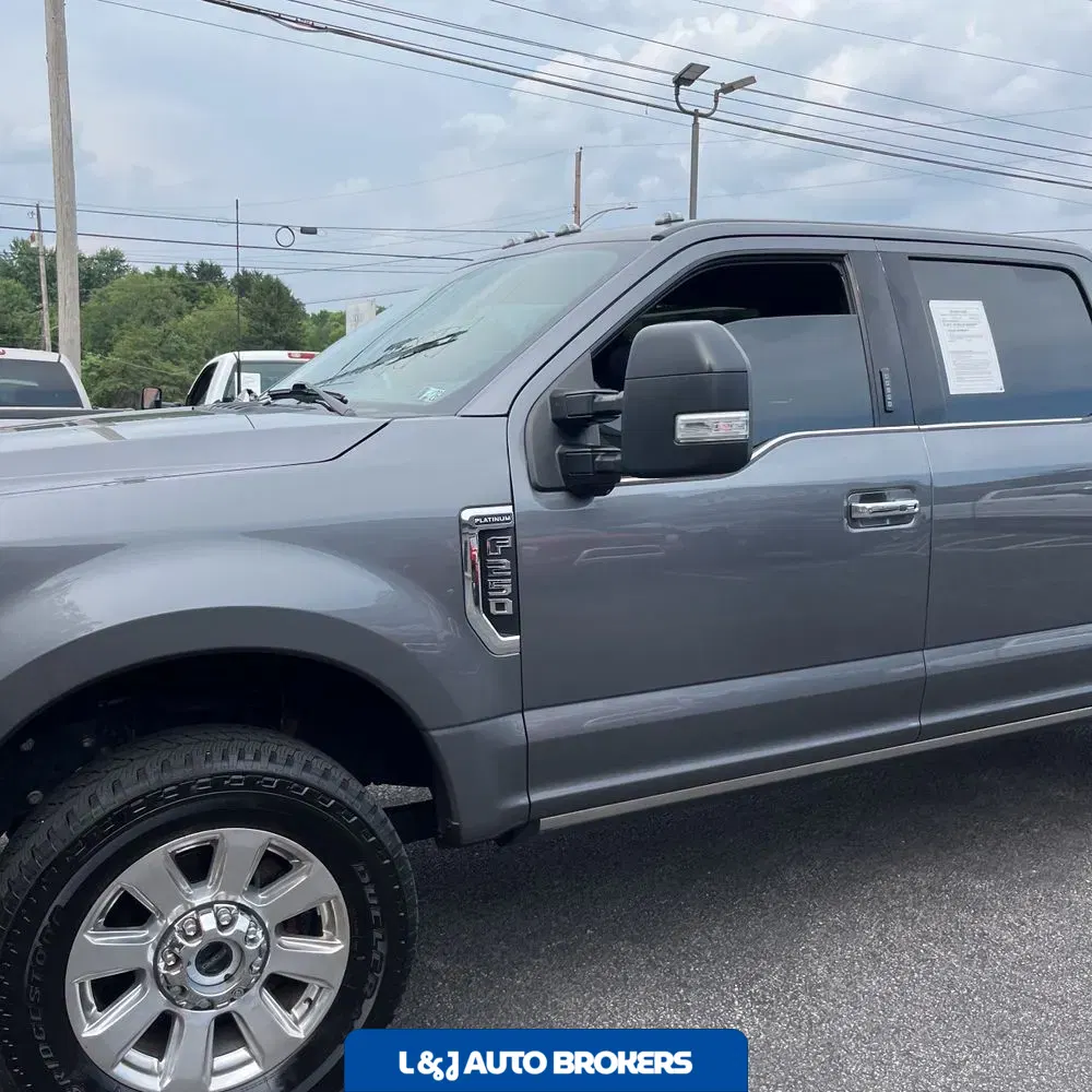 2022 Ford F250 S/D Platinum