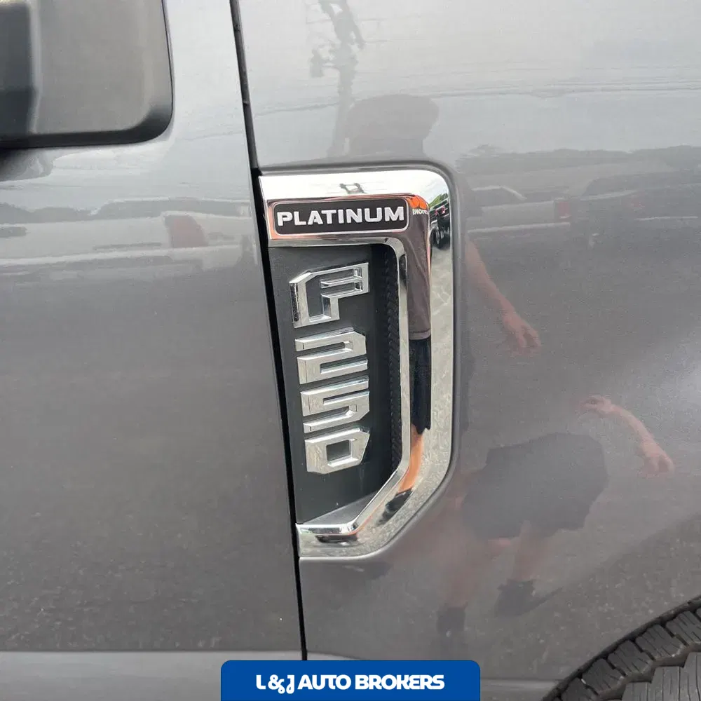 2022 Ford F250 S/D Platinum