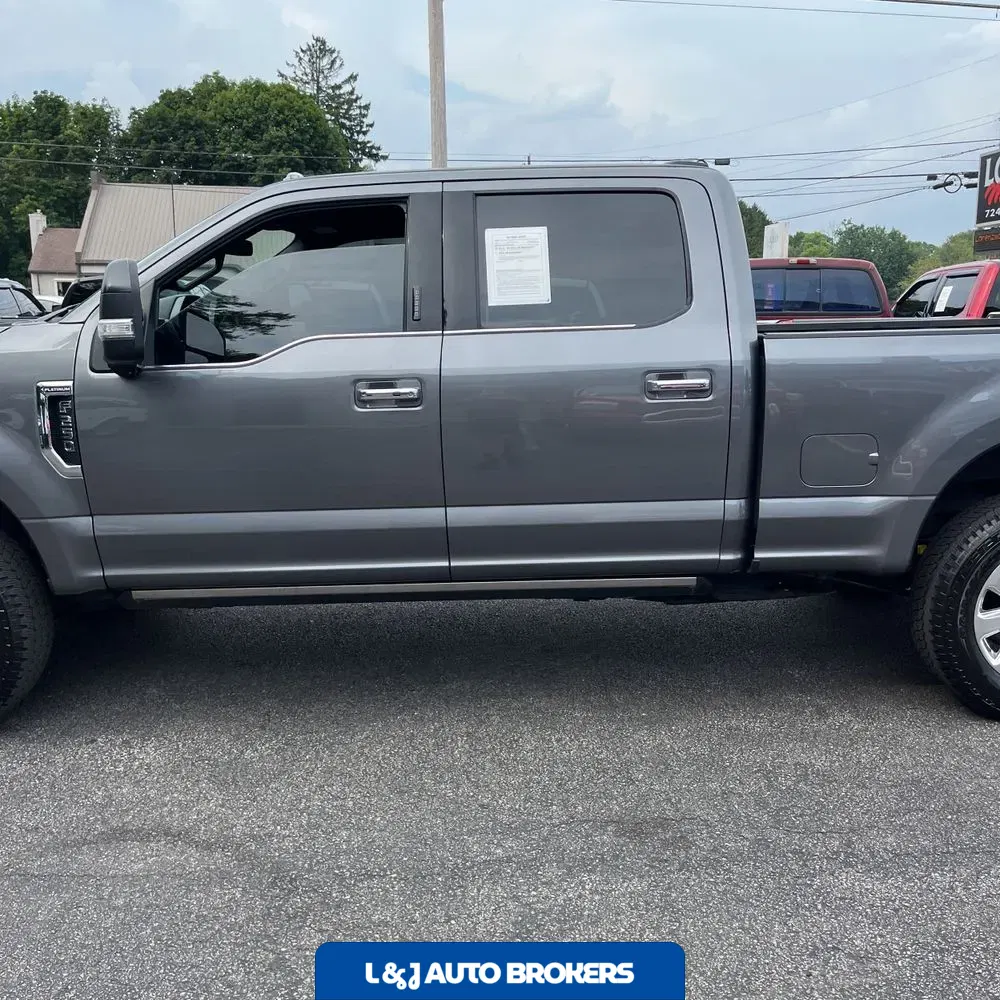 2022 Ford F250 S/D Platinum