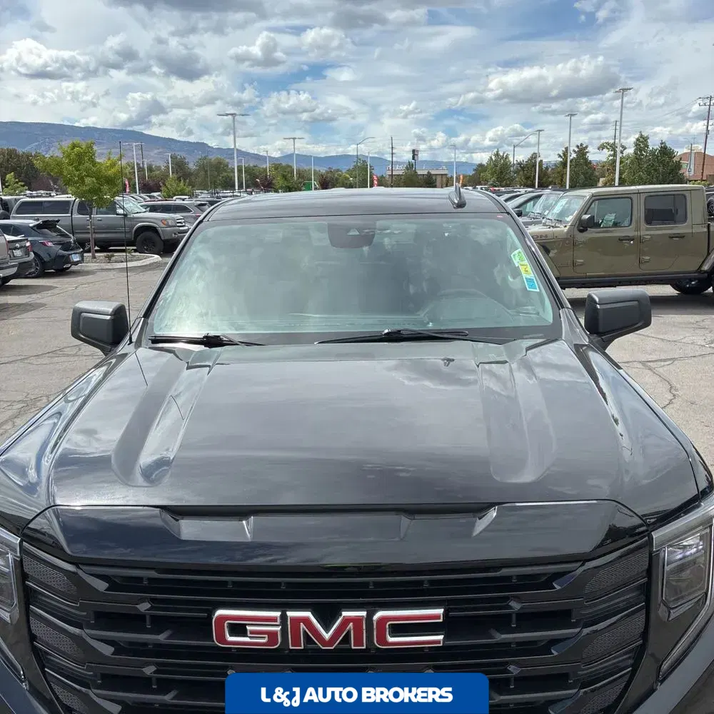 2024 GMC Sierra 1500 Elevation Standard