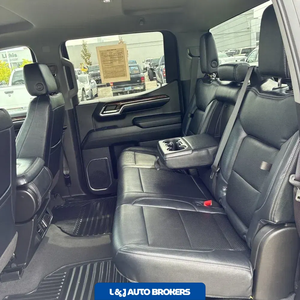 2024 GMC Sierra 1500 Elevation Standard