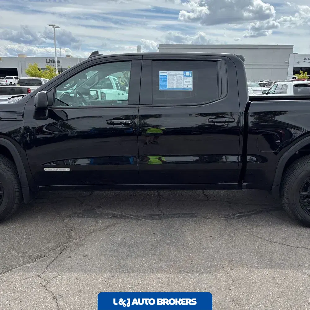 2024 GMC Sierra 1500 Elevation Standard