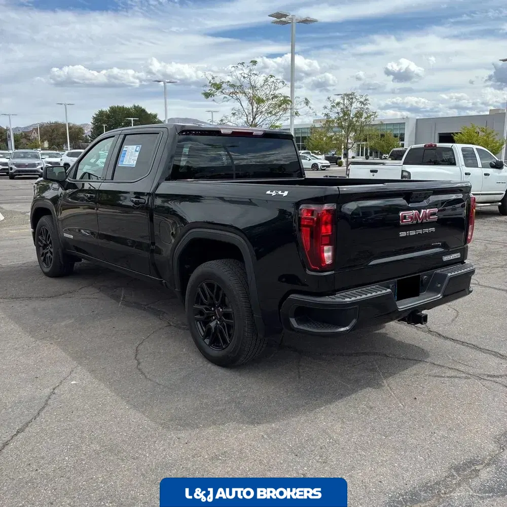 2024 GMC Sierra 1500 Elevation Standard