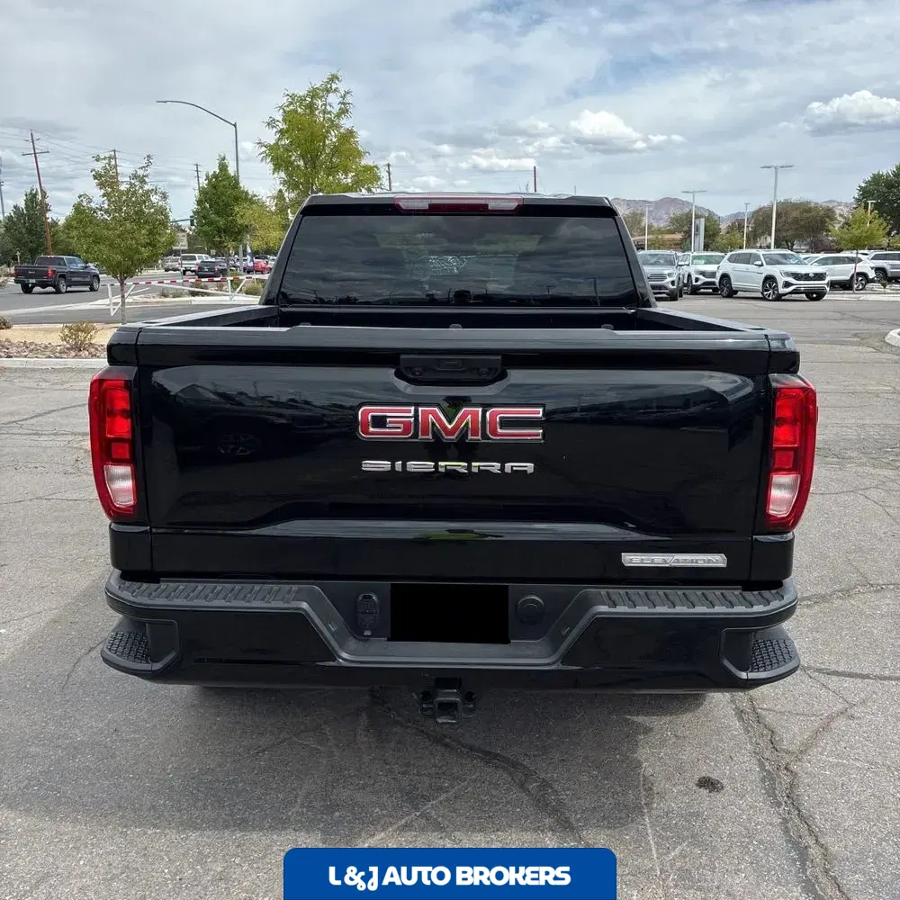 2024 GMC Sierra 1500 Elevation Standard