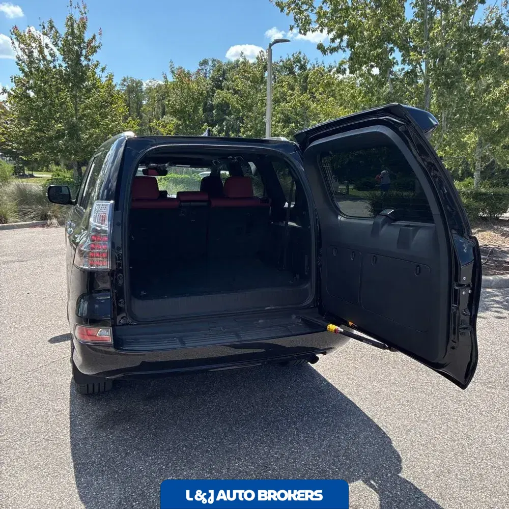 2023 Lexus GX 460 Base