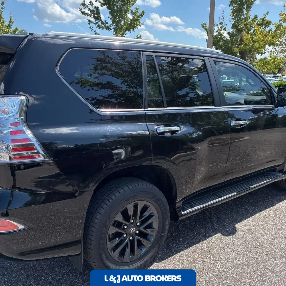 2023 Lexus GX 460 Base