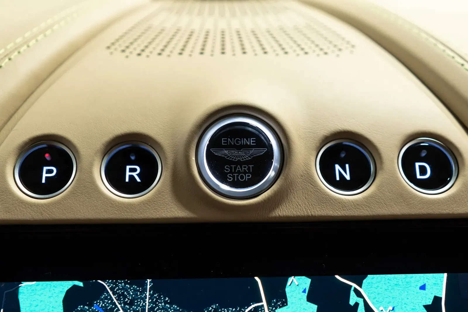 2023 Aston Martin DBX707