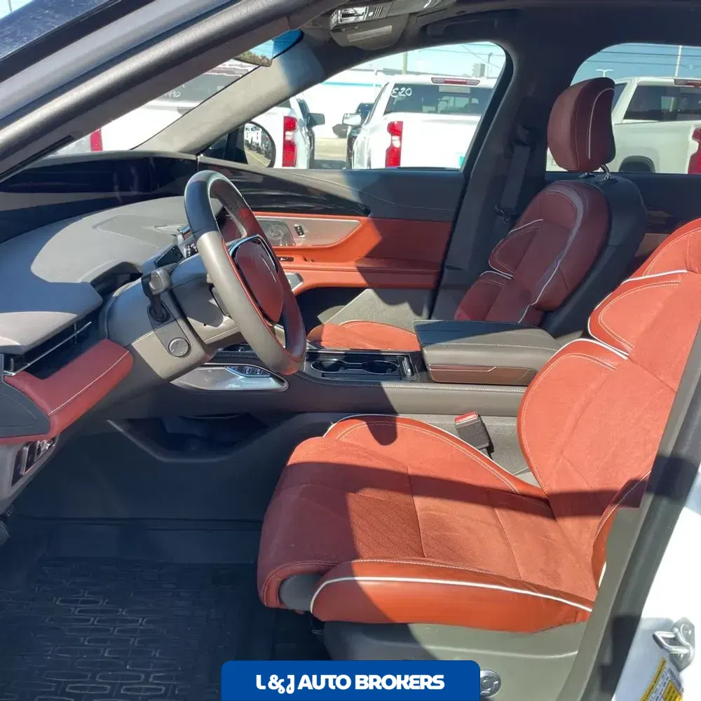 2024 Lincoln Nautilus Black Label