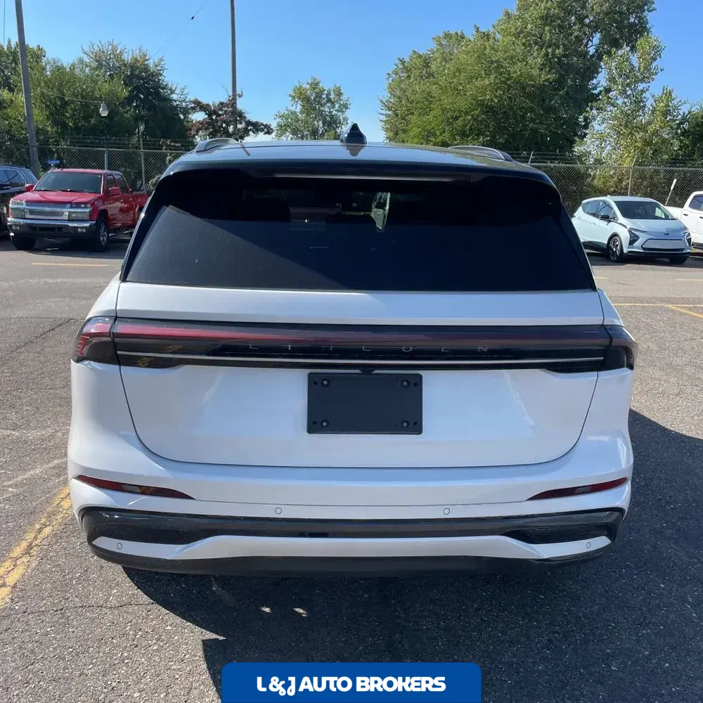 2024 Lincoln Nautilus Black Label
