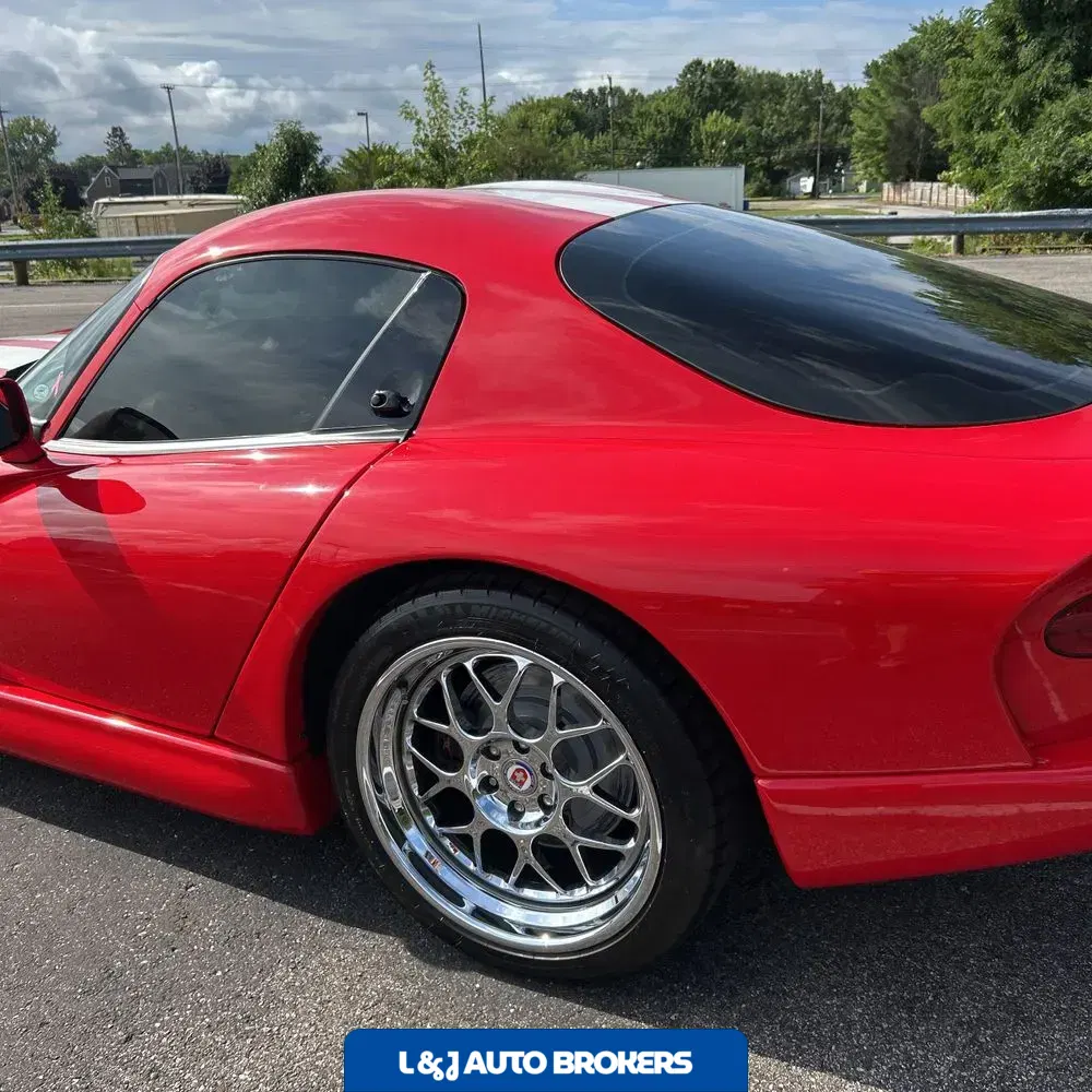 2002 Dodge Viper GTS