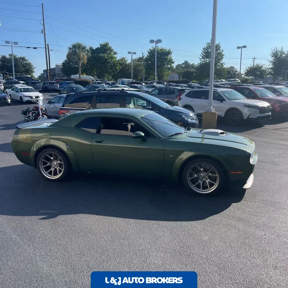 2023 Dodge Challenger R/T SCAT PACK