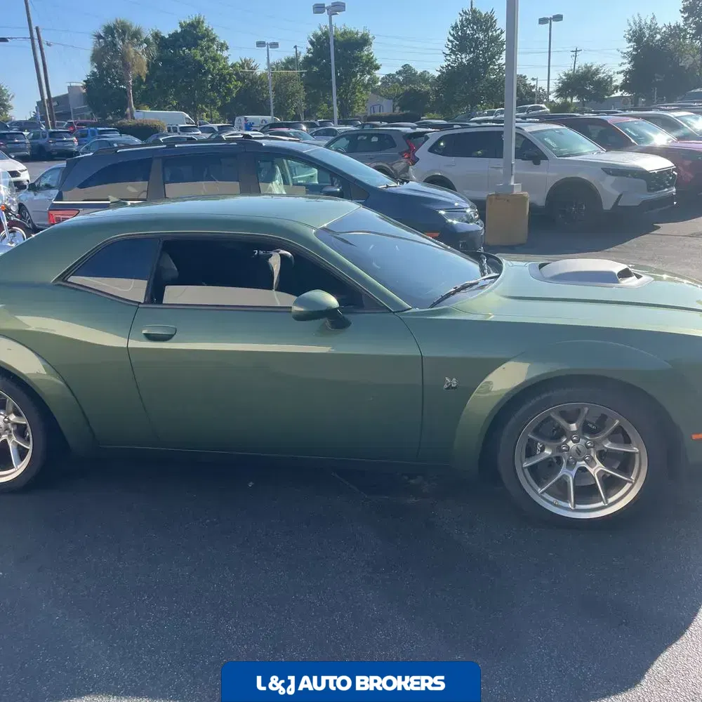 2023 Dodge Challenger R/T SCAT PACK