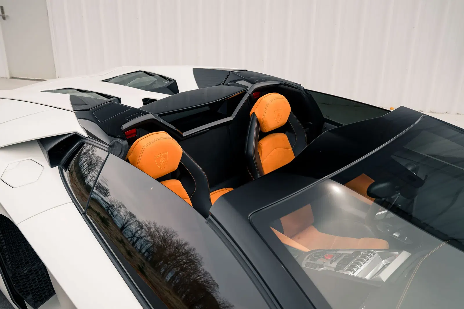 9k-Mile 2014 Lamborghini Aventador LP700-4 Roadster