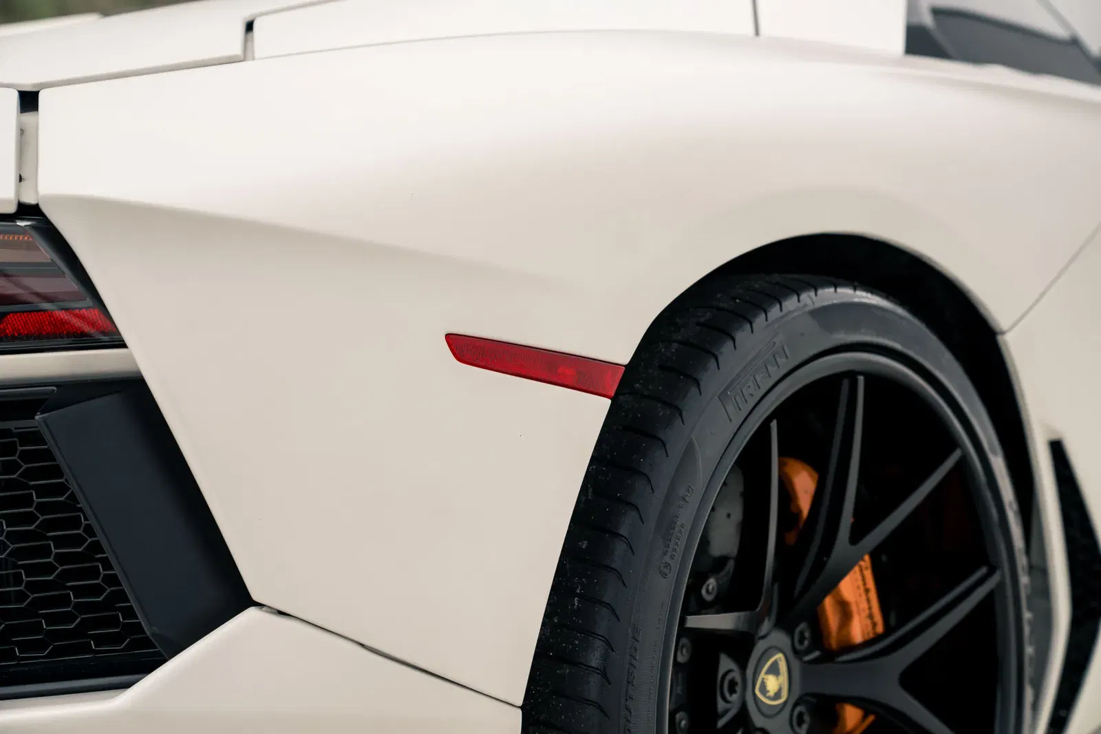 9k-Mile 2014 Lamborghini Aventador LP700-4 Roadster