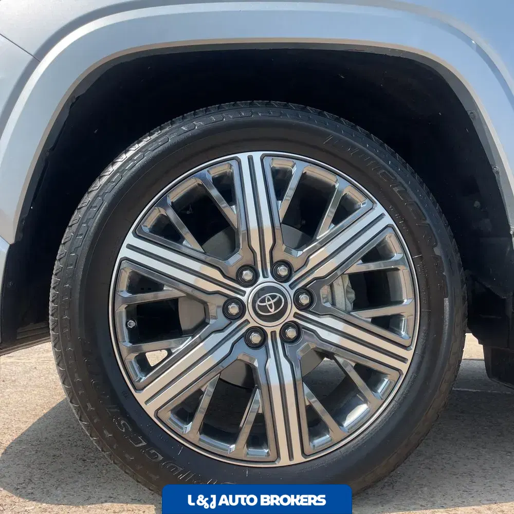 2024 Toyota Sequoia Capstone