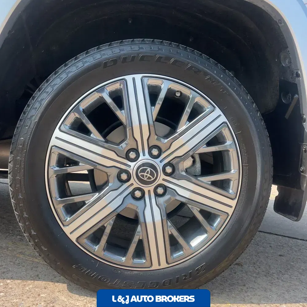 2024 Toyota Sequoia Capstone