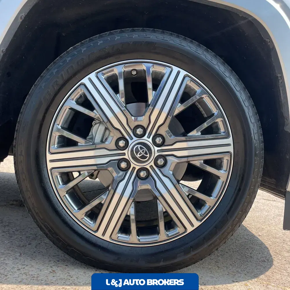 2024 Toyota Sequoia Capstone