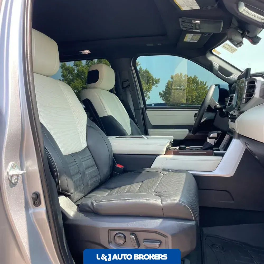2024 Toyota Sequoia Capstone