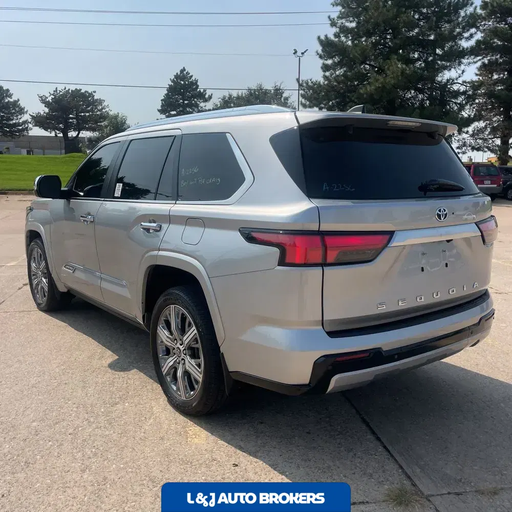 2024 Toyota Sequoia Capstone