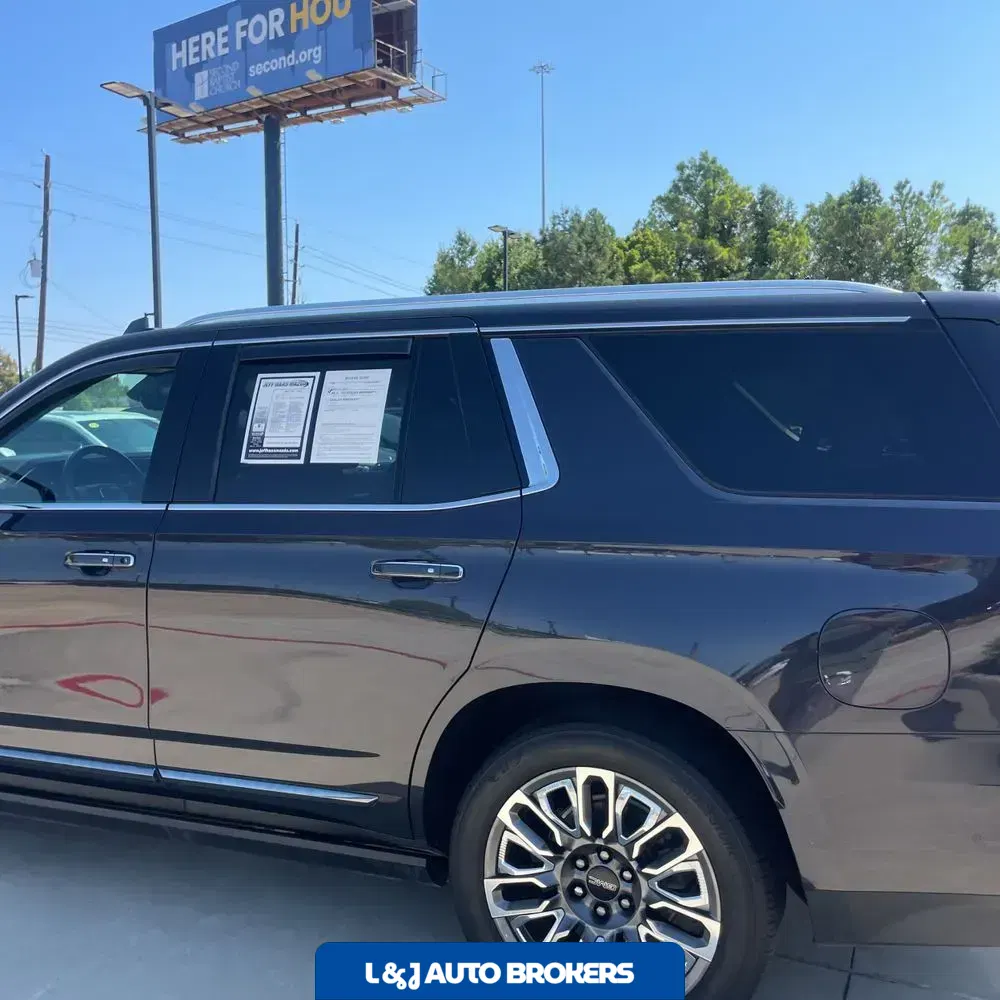 2023 GMC Yukon Denali Ultimate