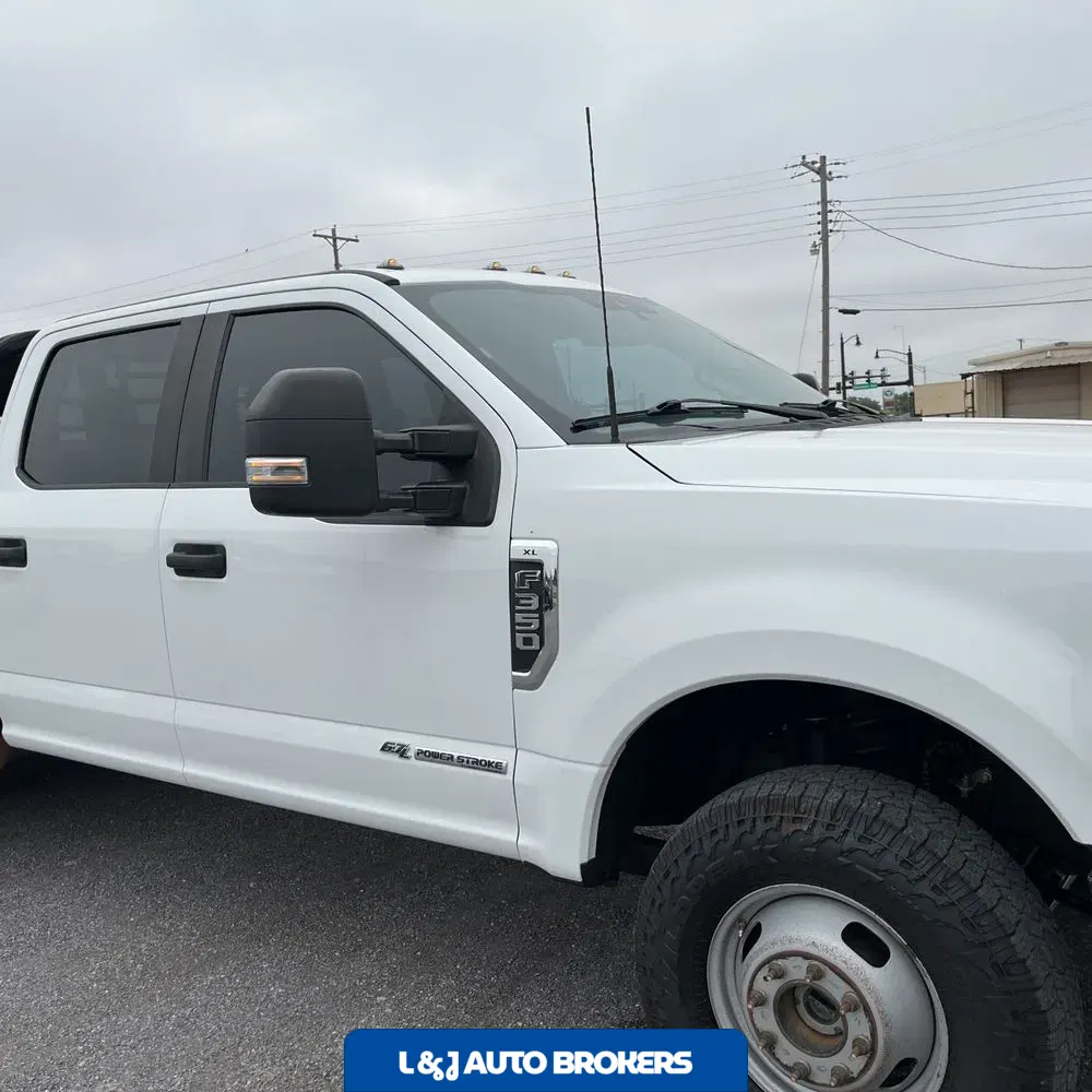 2022 Ford S/D C/C F350 XL