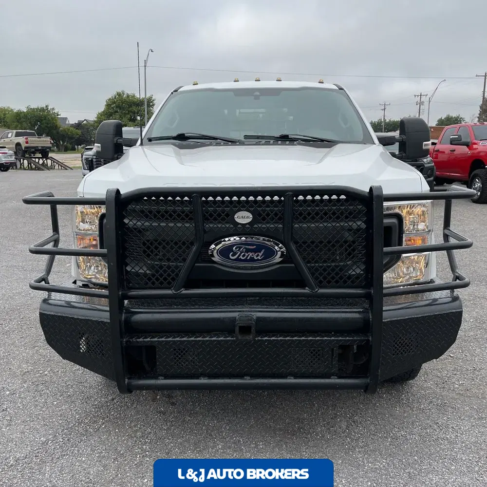 2022 Ford S/D C/C F350 XL