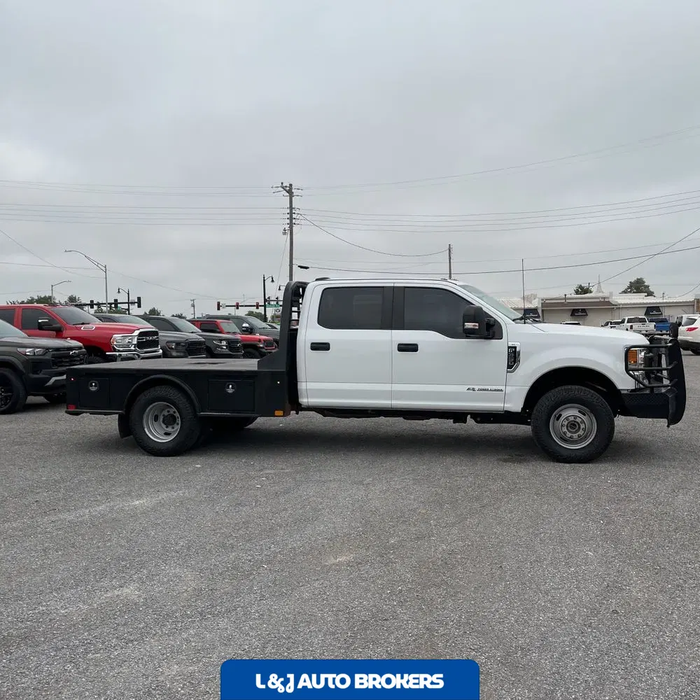 2022 Ford S/D C/C F350 XL