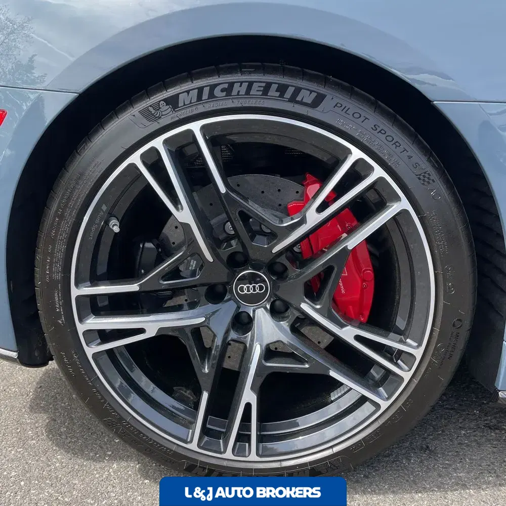 2023 Audi R8 V10