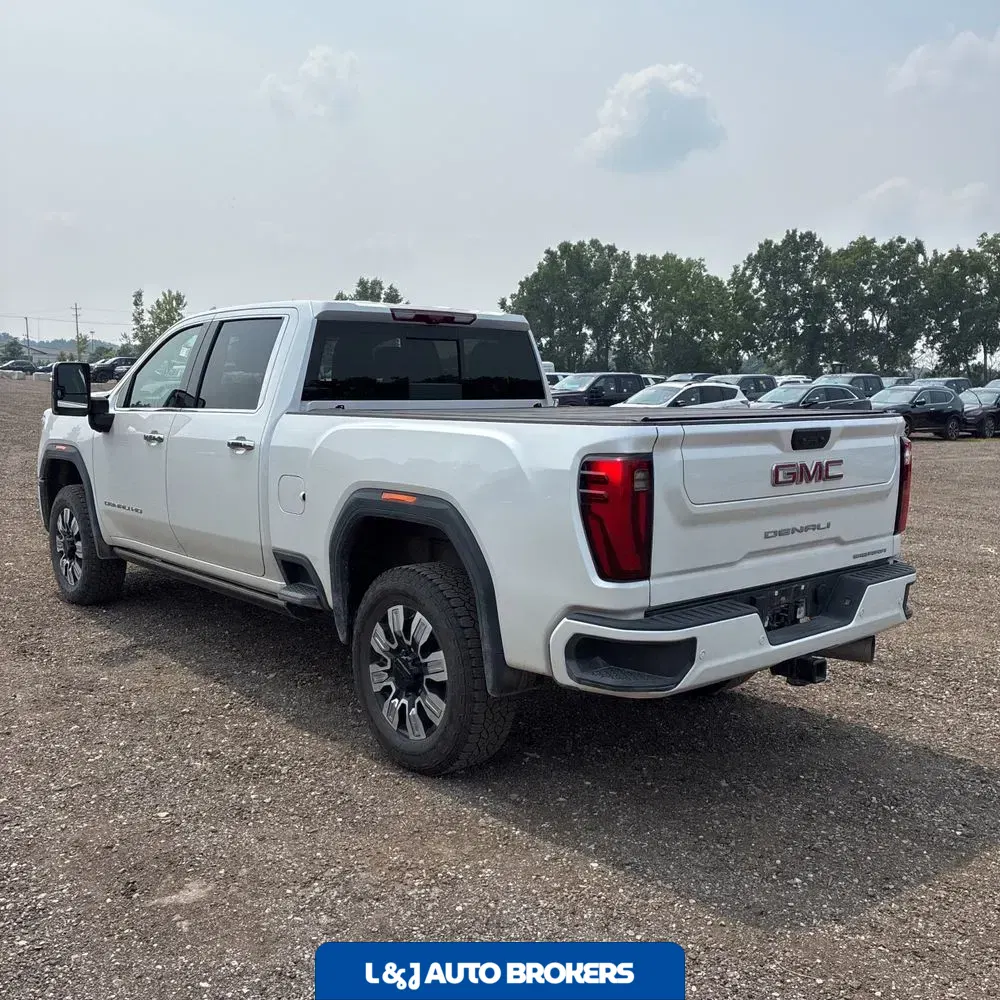 2024 GMC Sierra 2500 Denali
