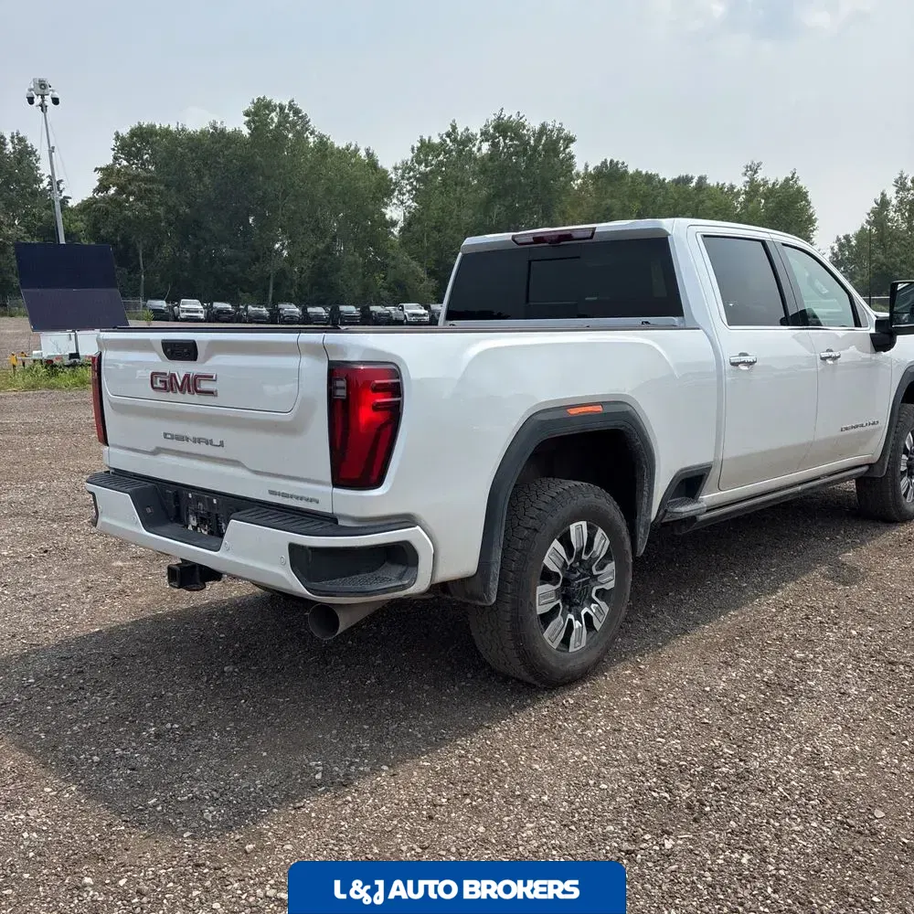 2024 GMC Sierra 2500 Denali