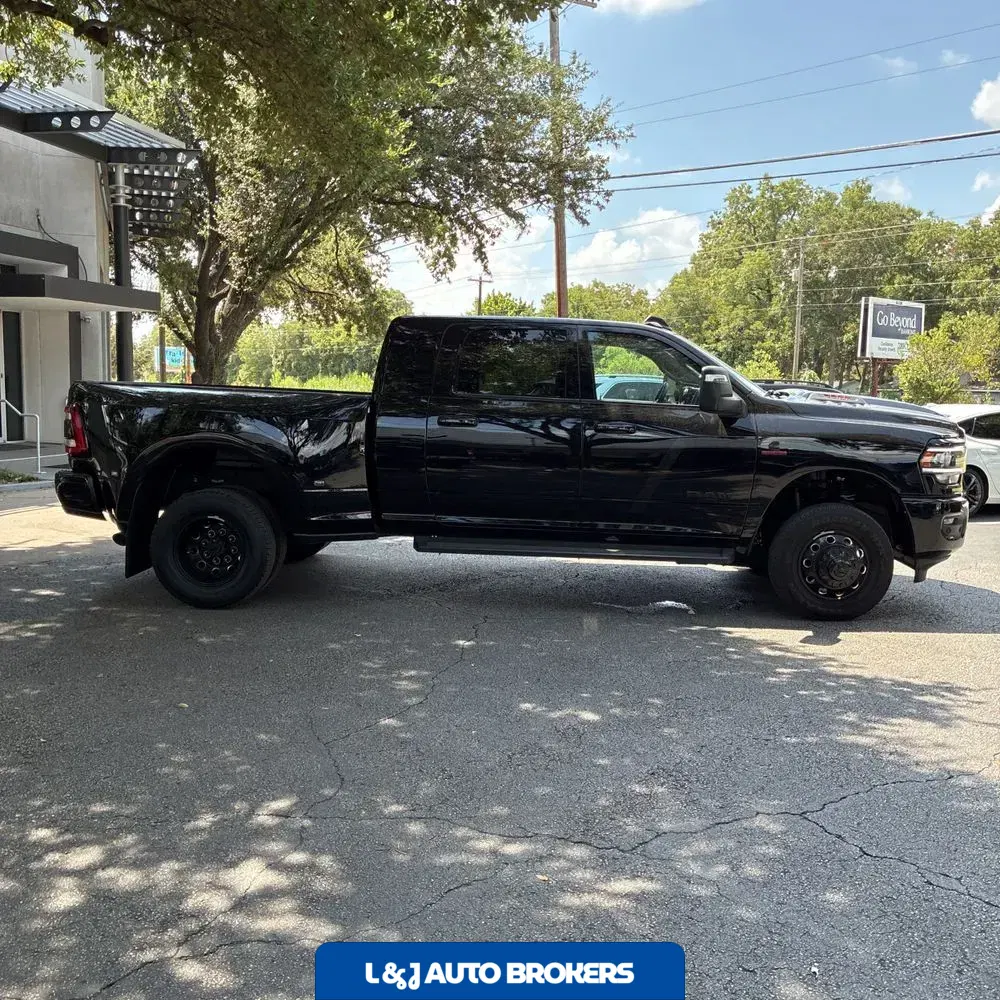 2024 Ram 3500 Laramie