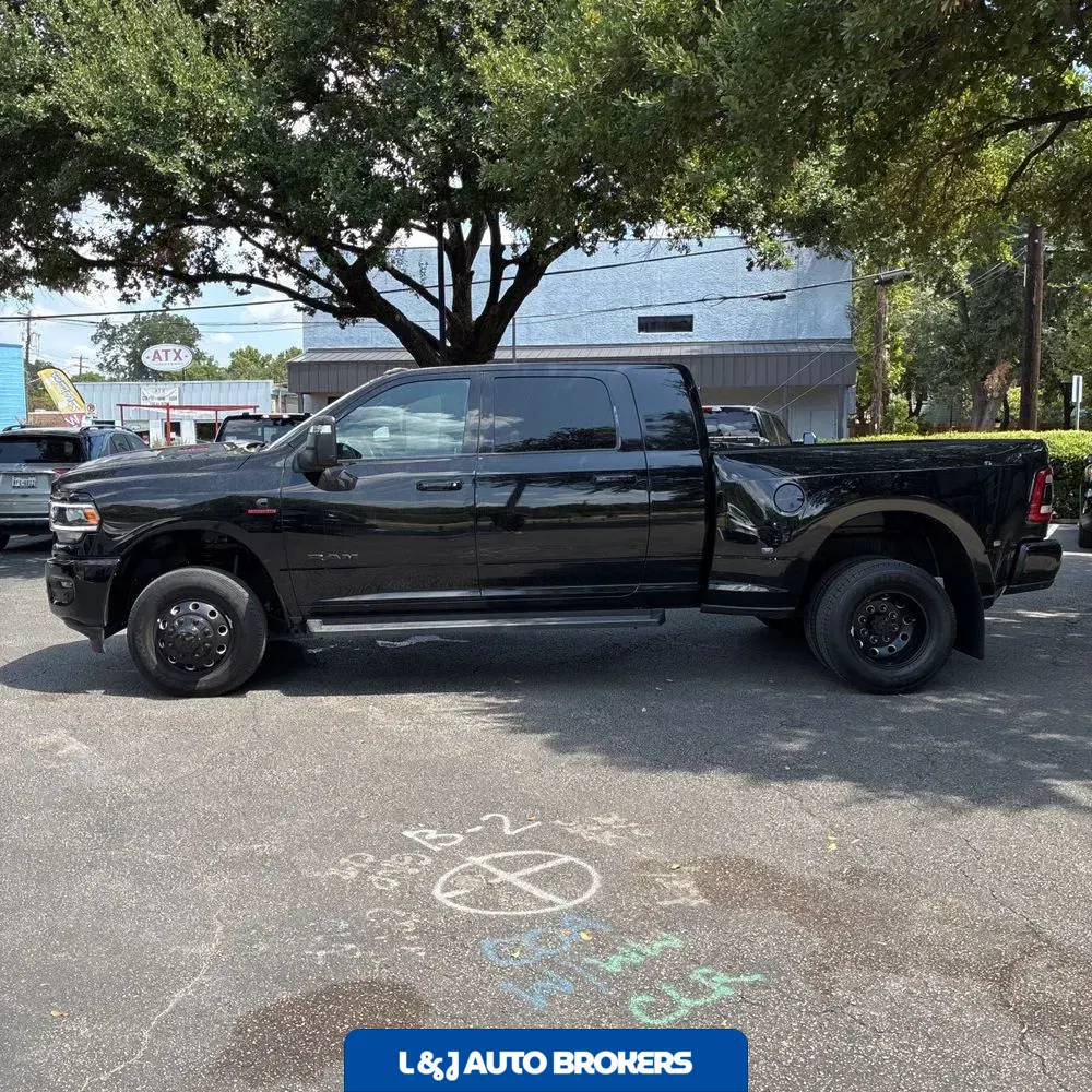 2024 Ram 3500 Laramie
