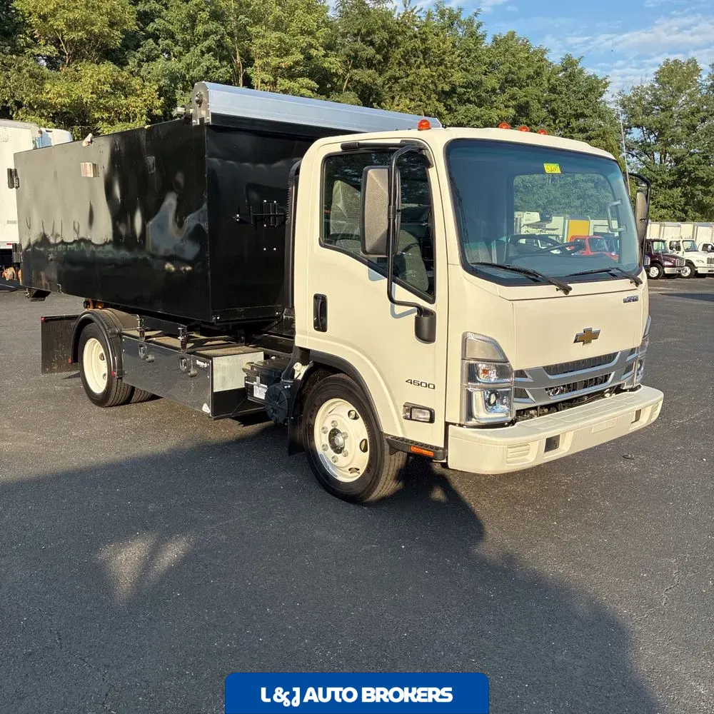 2024 Chevrolet 4500 Low cab forward