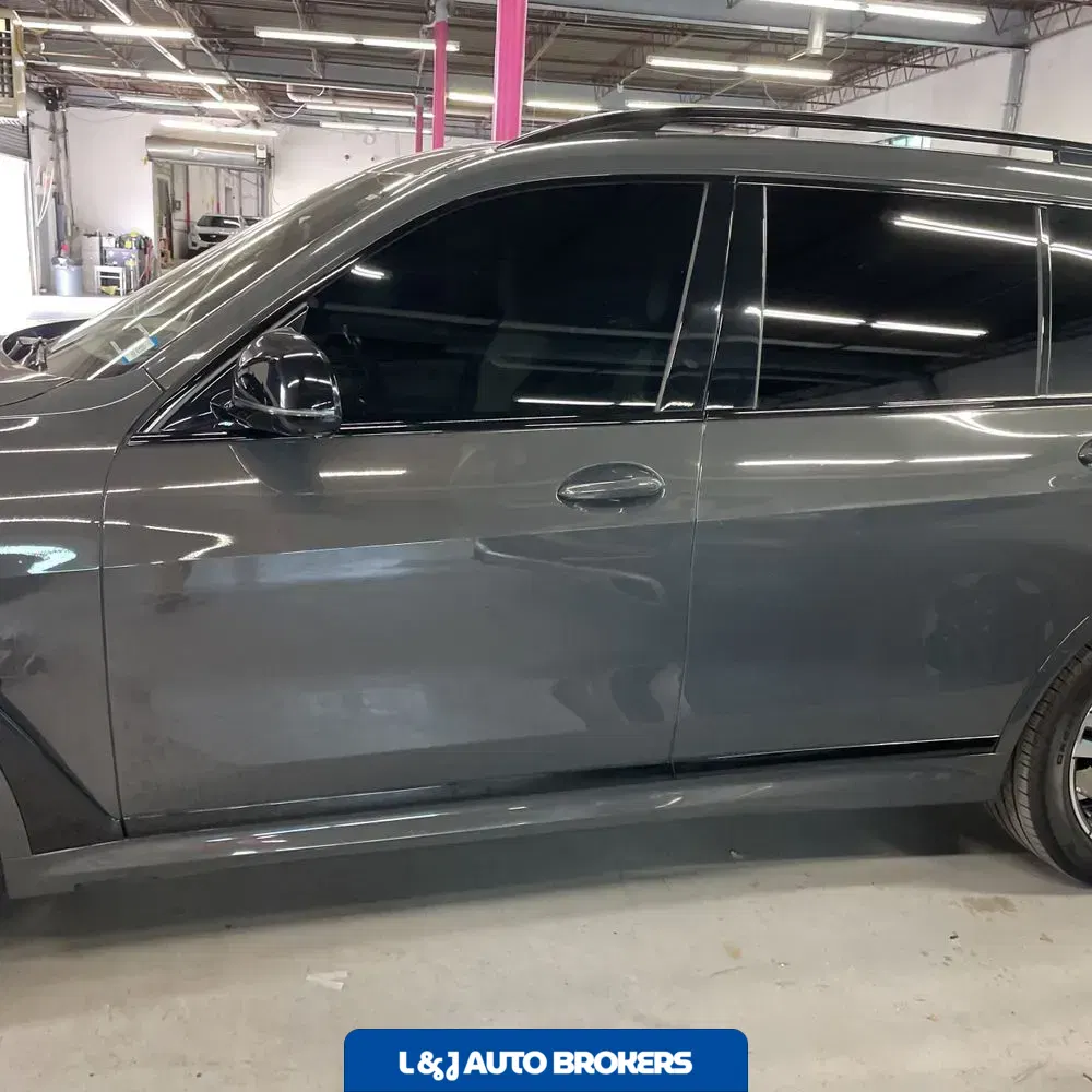 2023 BMW X7 M60i