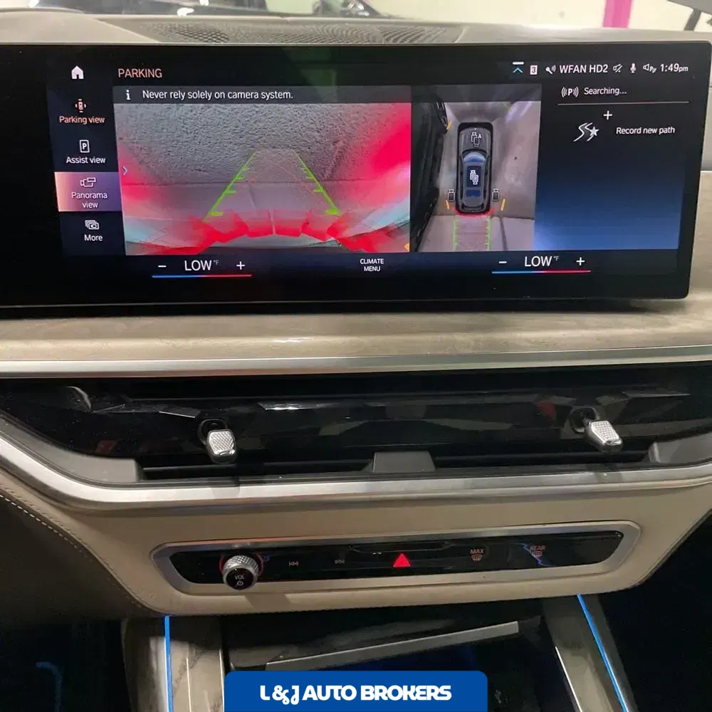 2023 BMW X7 M60i