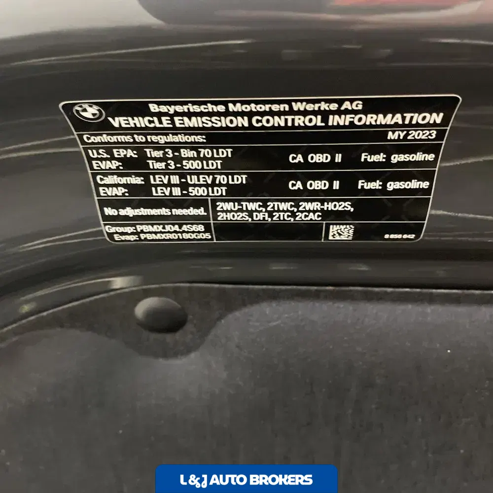 2023 BMW X7 M60i