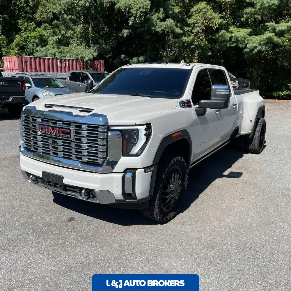 2024 GMC Sierra 3500HD Denali