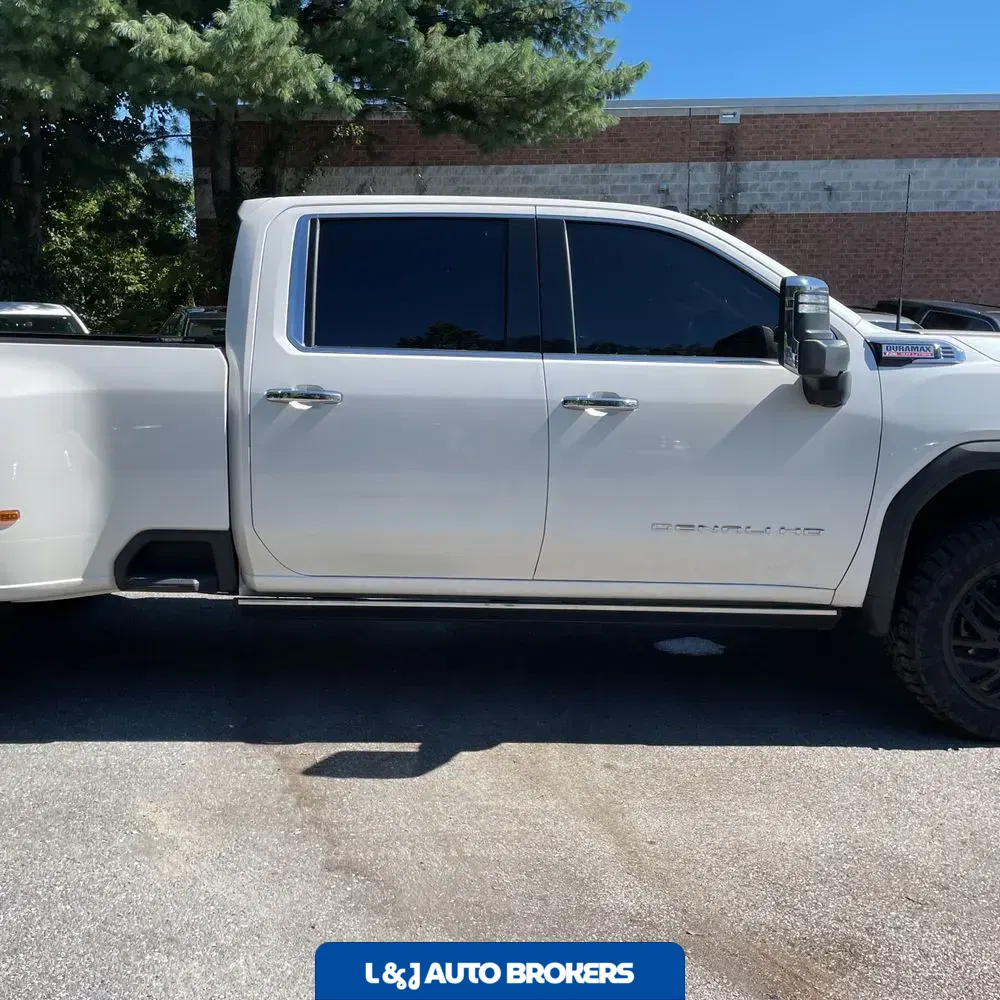 2024 GMC Sierra 3500HD Denali