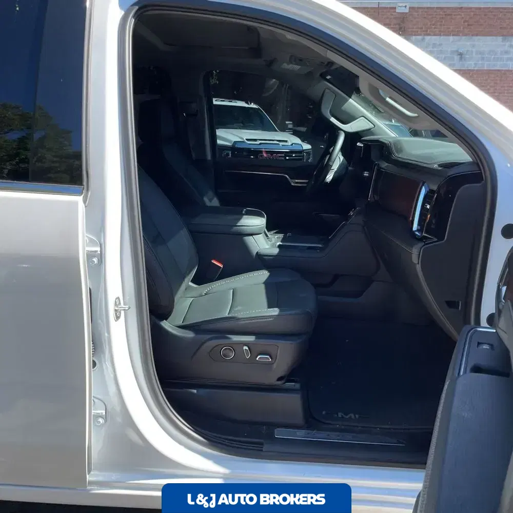 2024 GMC Sierra 3500HD Denali