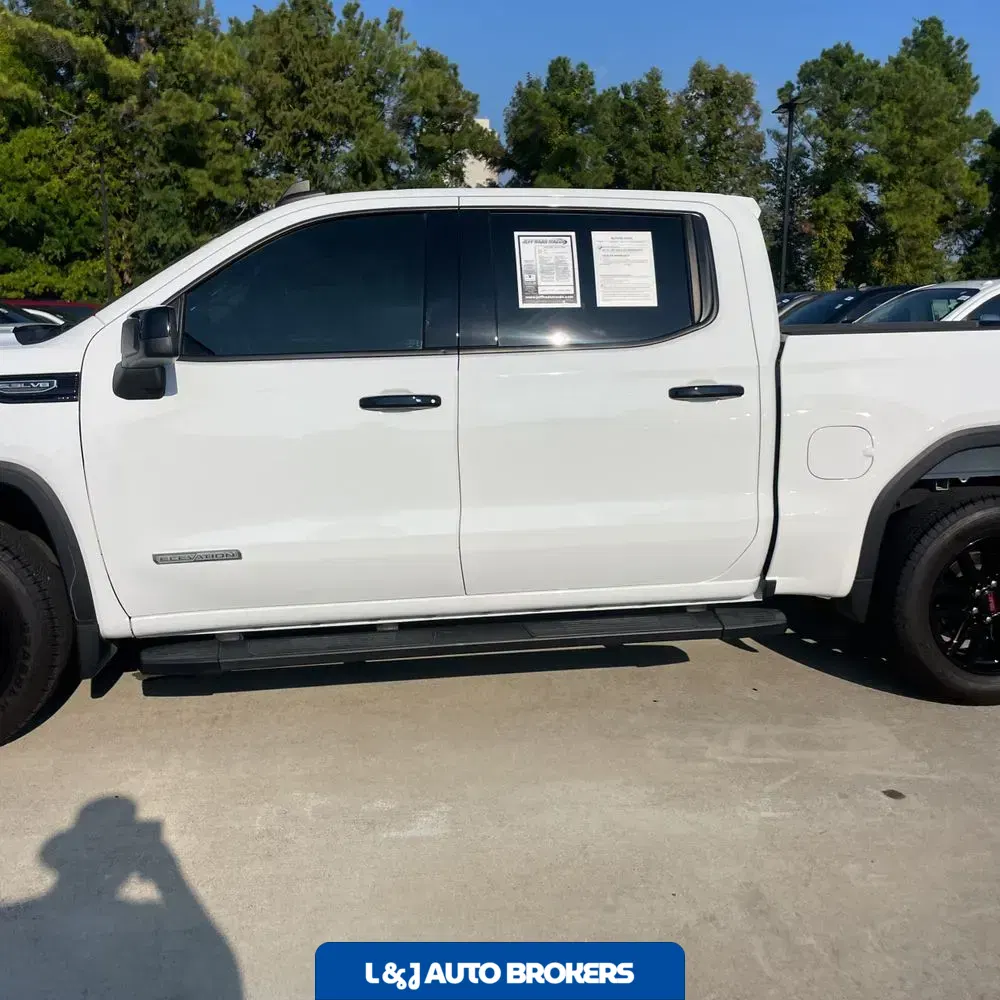 2024 GMC Sierra 1500 Elevation