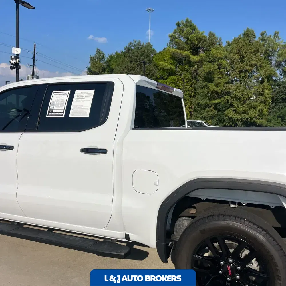 2024 GMC Sierra 1500 Elevation