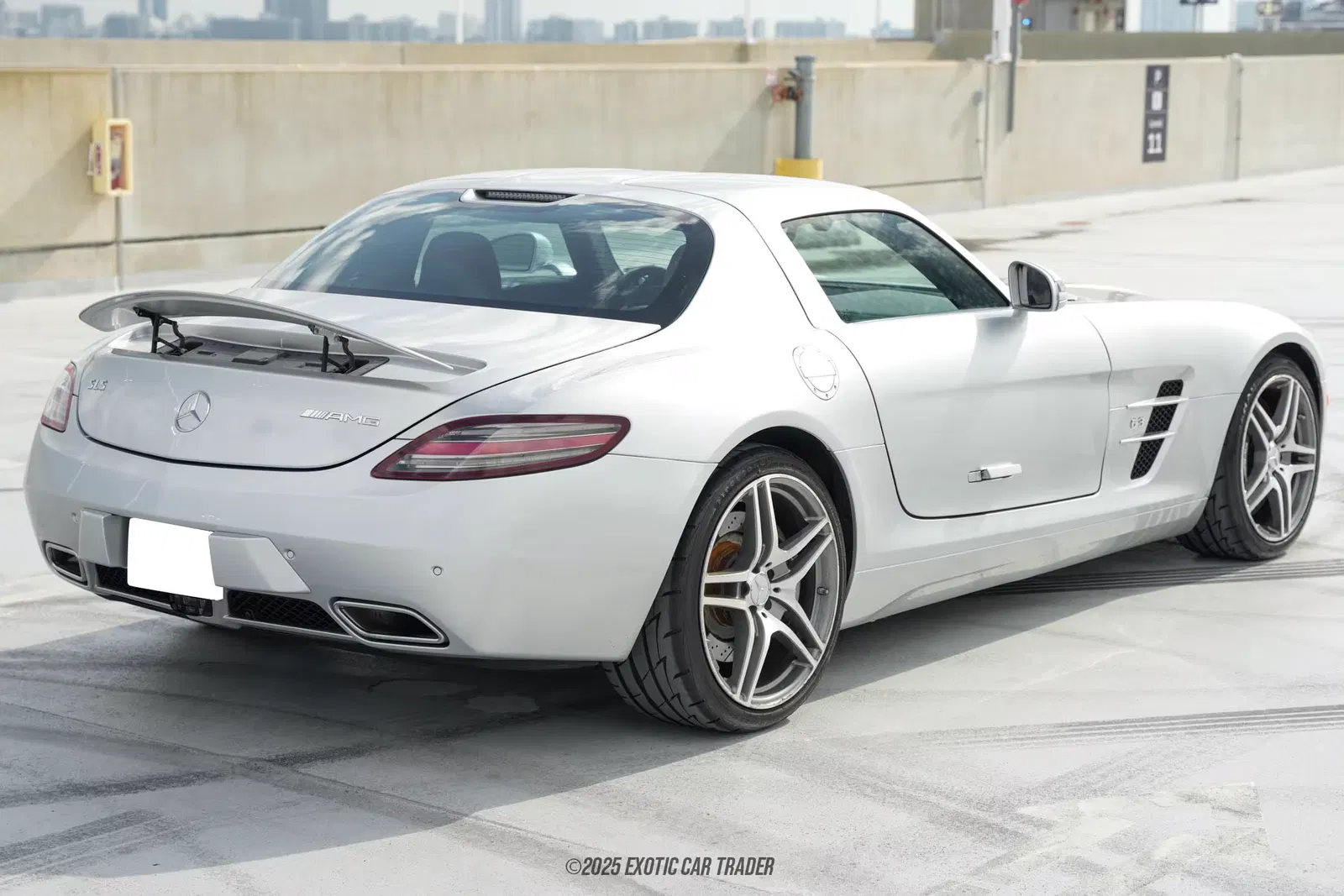 2011 Mercedes-Benz SLS AMG