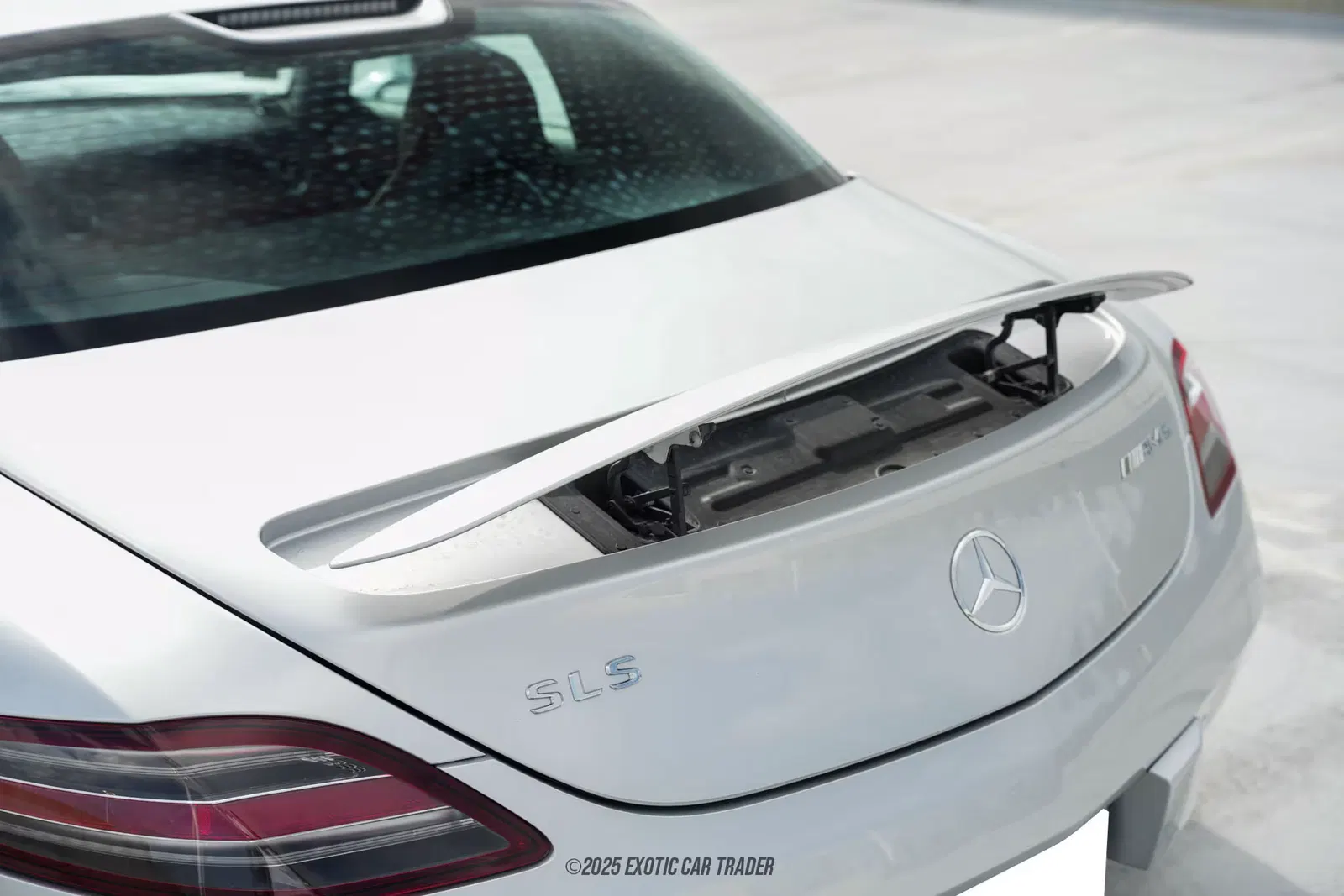 2011 Mercedes-Benz SLS AMG