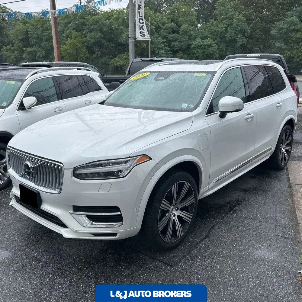 2024 Volvo XC90 T8 - Plus PHEV